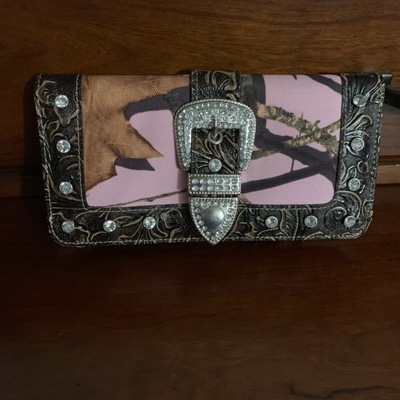 Wallets! - Picture 5 of 6